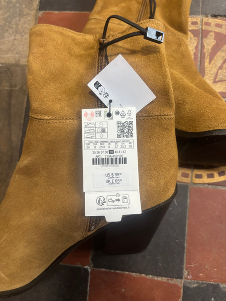 Zara Boots 6