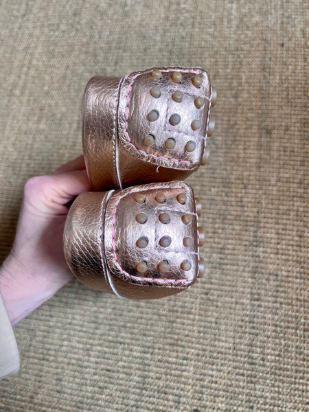Rupert Sanderson Lofty Metallic Driver